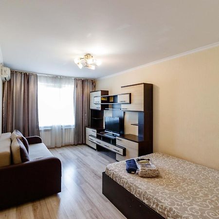 Kvartirkoff Na Obolonskiy Prospekt 9 Kiev Ngoại thất bức ảnh